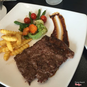 Bò sốt rượu vang