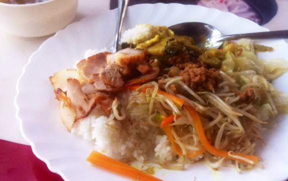 Vy Vy - Cơm Bình Dân