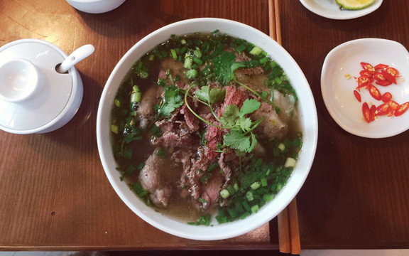 Phở 235 Bà Triệu