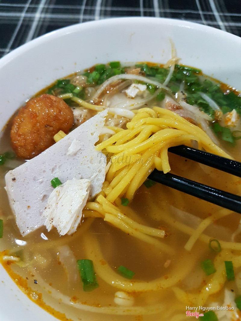 Bún bắp chả cá, já 25k