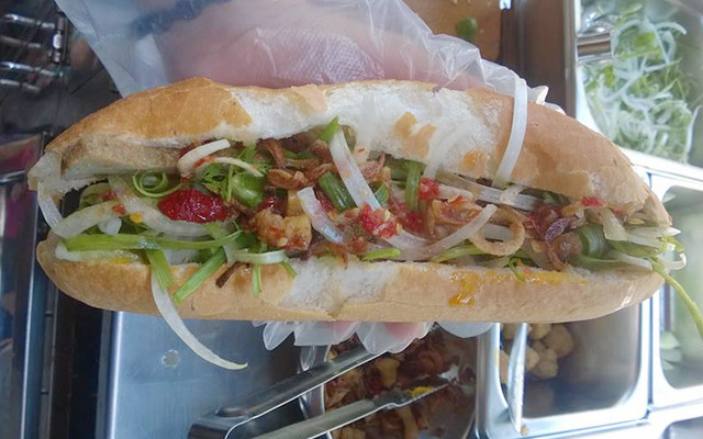 Su Su - Bánh Mì Chả Cá