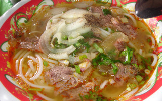 Bún bò hoàng hoa tham