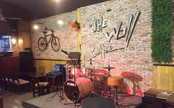 The Wall Coffee