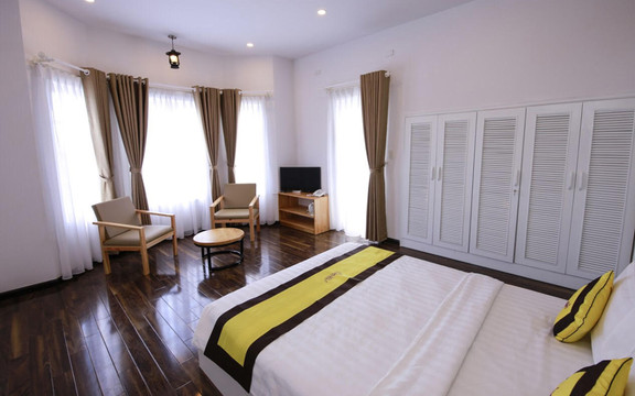 Dalat Sense Villa Hotel