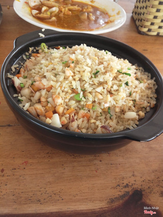 cơm chiên hải sản