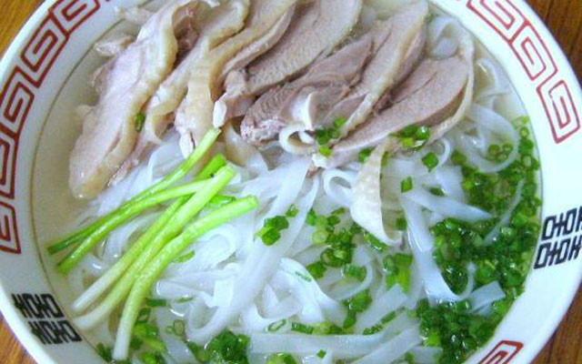 Phở Gà Tuấn Hằng - Bùi Ngọc Dương