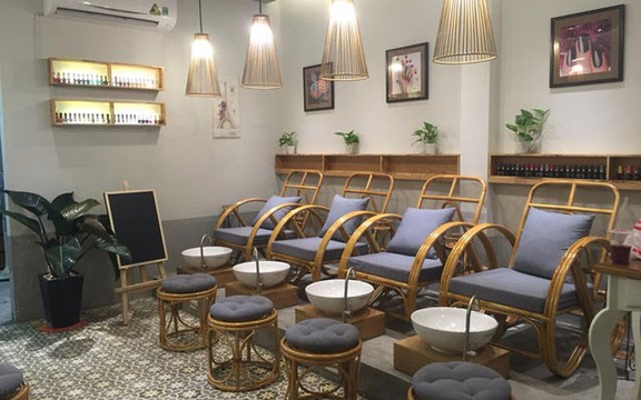 Bamboo Nails Spa