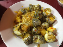 ốc bông cháy tỏi