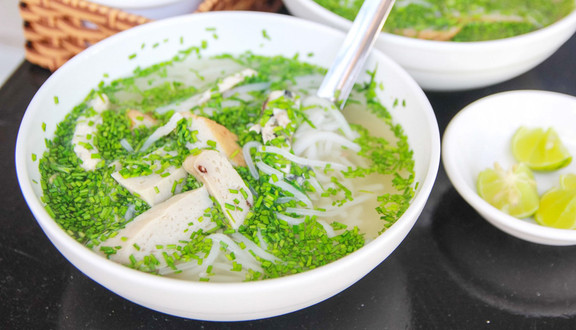 Cô Thủy - Bánh Canh Hẹ Phú Yên