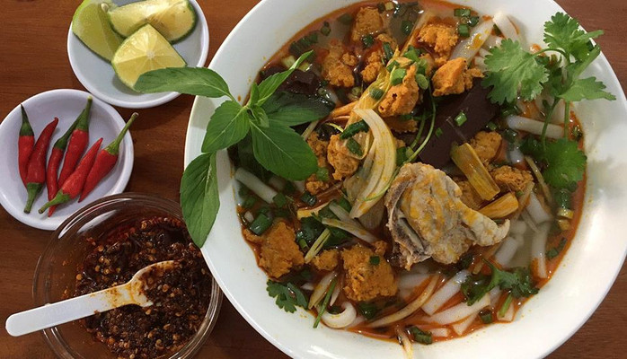 Bánh Canh Chả Cua & Bánh Lọc