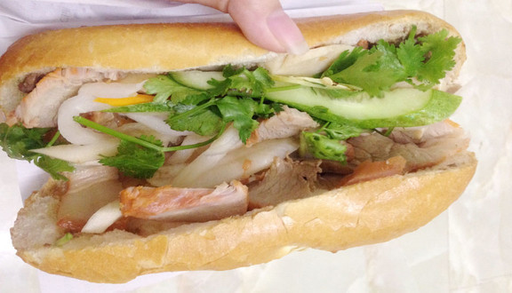 Bánh Mì Như Ý - Close