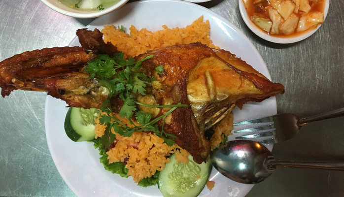 Cơm Gà Lâm Gia