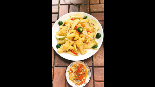 Chân gà tươi chế biến sạch sẽ