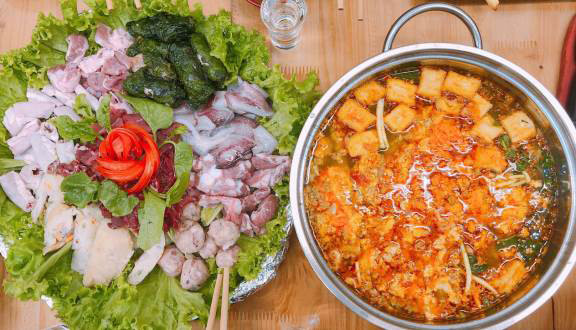 Quán Anh Em - Lẩu Cua Hải Phòng & Các Món Nhậu Bình Dân