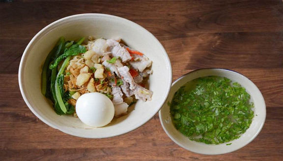 Gánh Hàng Rong - Mì Trứng Lòng Đào