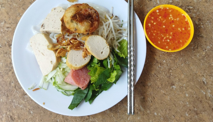 Bánh Cuốn, Bánh Ướt & Cơm Gà - Thanh Hương