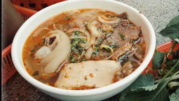 Bún Bò Cô Tư - Trần Đồng