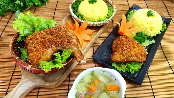 Siu Food - Cơm Gà Xối Mỡ - Phạm Văn Đồng