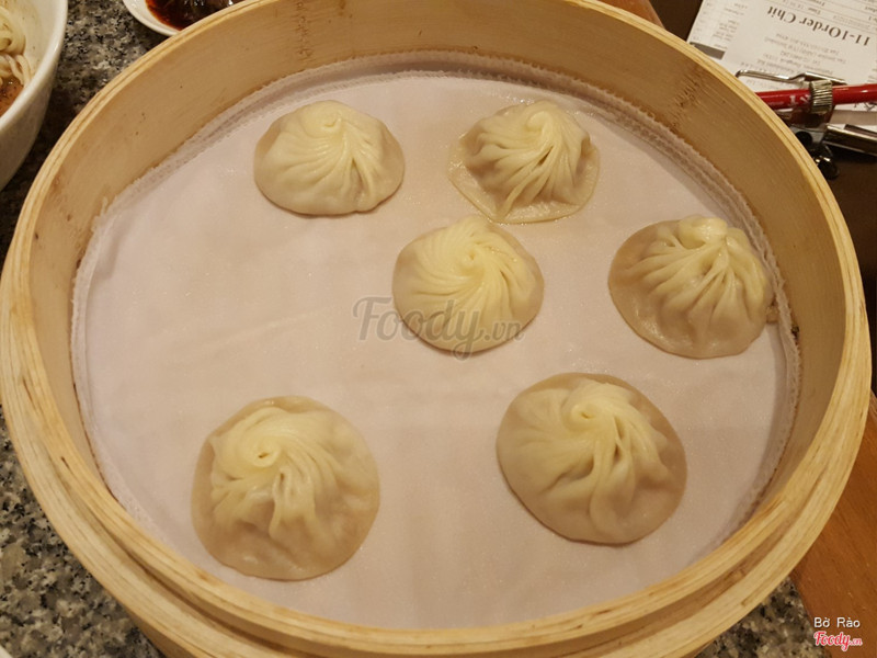 Steam Pork Dumplings (Xiao long bao)