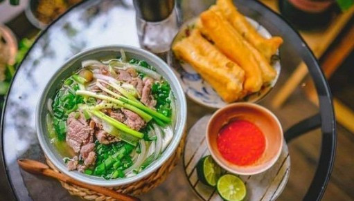 Phở Giao Cù - Lê Quang Đạo