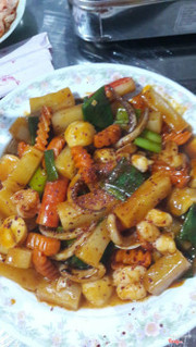 Bánh gạo cay xào hải sản