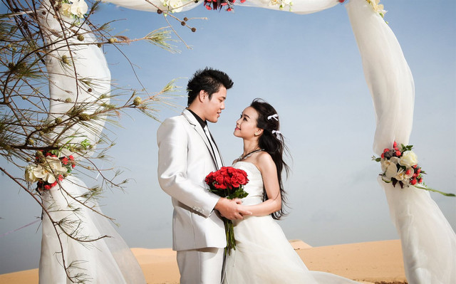 Tíc Tắc Studio - Cách Mạng Tháng 8