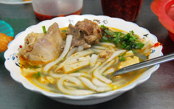 Bé Xí - Bánh Canh Xương Chả