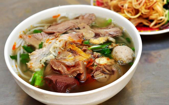 Quán Bún Bò Giò Chả - Tăng Bạt Hổ