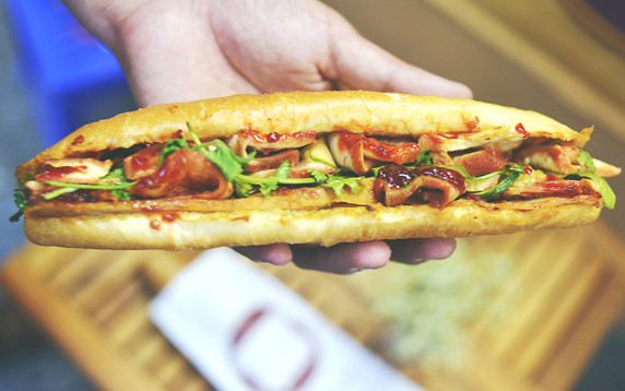 Lò Bánh Mì Hữu Huế