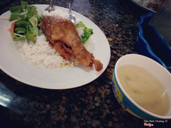 Phần cơm đùi gà 35k (kèm canh)