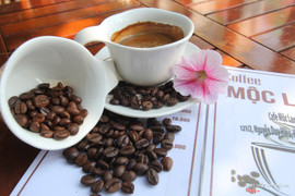 Đã có cà phê hạt rang xay và Capuchino 