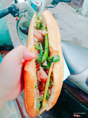 bánh mì heo quay