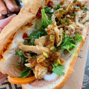 Bánh Mì Gà Xé