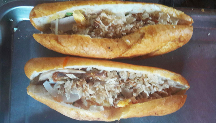 Bánh Mì Nướng Lu & Muối Ớt