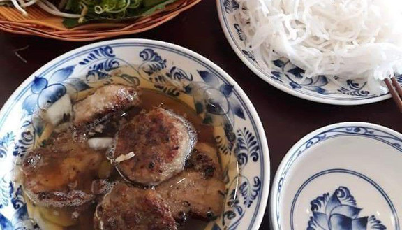 Đồng Xuân - Bún Chả Hà Nội & Nem Cua Biển - Lâm Văn Bền