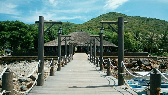 Hòn Tằm Island