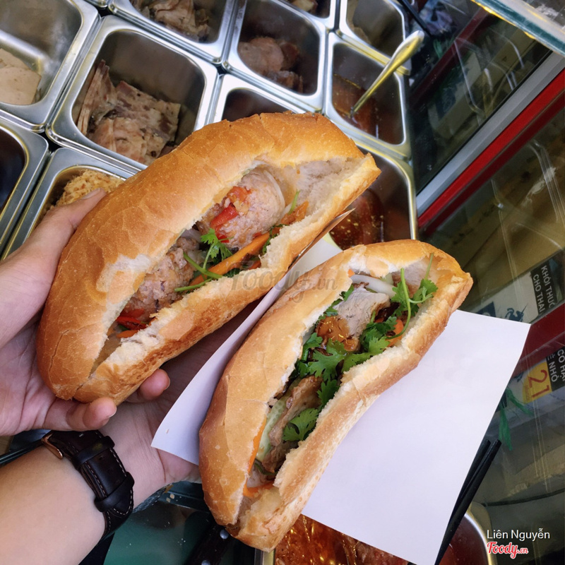 Bánh mì xíu mại & vịt quay