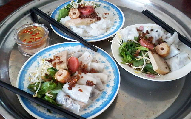 Bánh Cuốn & Bún Thịt Nướng