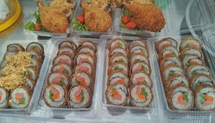 Thủy Nguyễn - Sushi Cái Răng