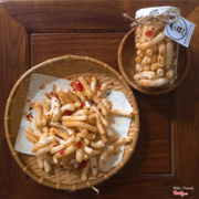 Snack nui bơ cháy tỏi