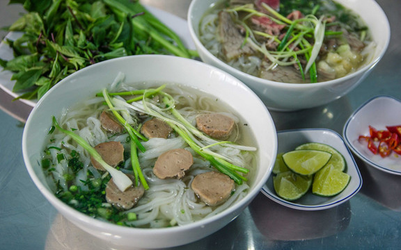 Phở Thành Đạt - Lê Quang Chiều