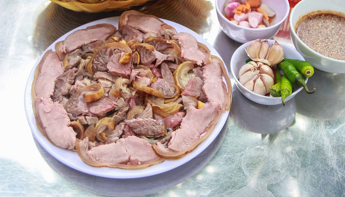 Dì Năm - Thịt Bò & Bê Thui