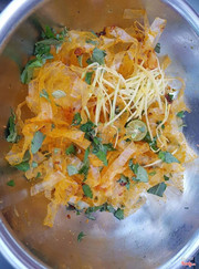 Bánh tráng sate trộn