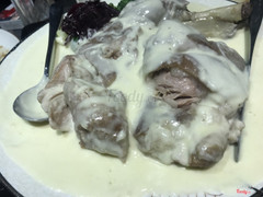 Đùi lợn hầm kiểu đức