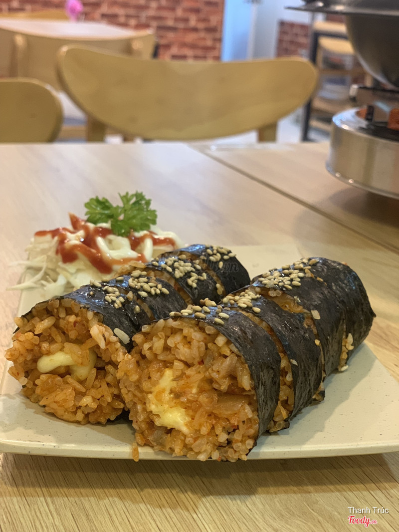 Kimbap phô mai