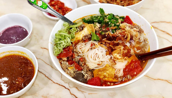 Bún Riêu Phố Cổ - Tạ Quang Bửu