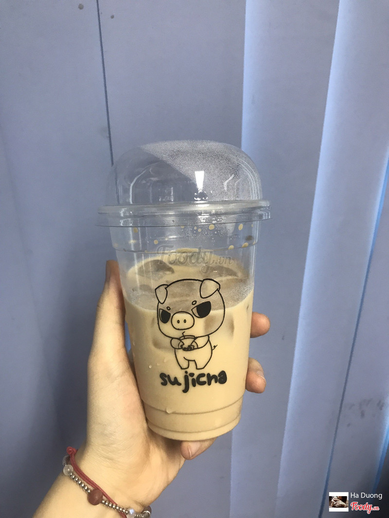 Đây là ly mang vào cơ quan rồi mới cho đá
