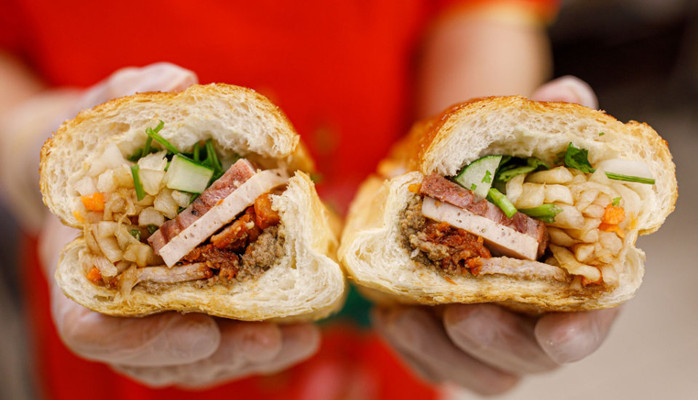 Bánh Mì Chả & Thịt Trứng