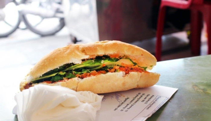 Bánh Mì Ngon Cô Hương - Bà Triệu