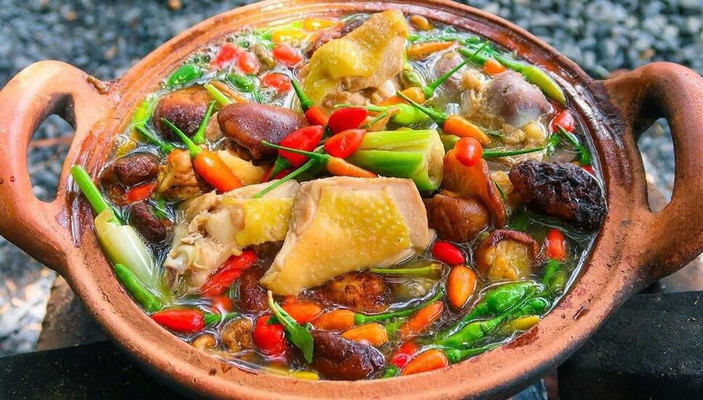 Thành Đạt Quán - Gà Tiềm Ớt Hiểm